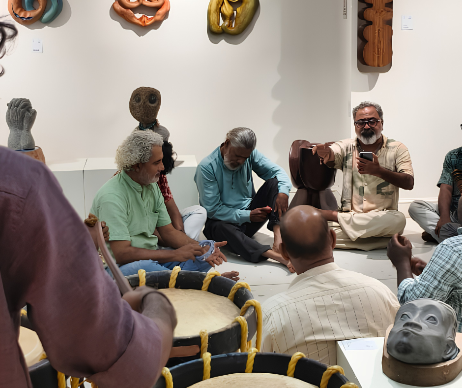 Poster for Pattum Parachilum – The Sound of Silence, a cultural event presented by Varagreen Artists' Commune featuring Suresh Thruvali, Manikandan Thavanur, Ajeesh Kanal, and Premkumar Madirasseri at Athma Art Gallery, Calicut.